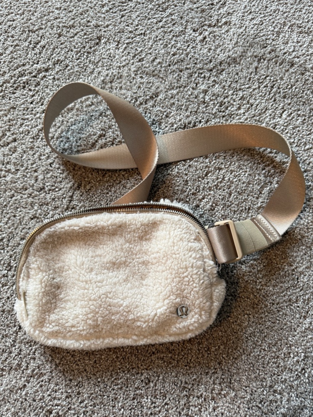 lululemon athletica Cream Sherpa Crossbody Belt Bag
